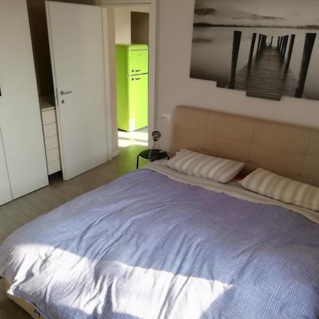 Delizioso Trilocale Lodi Citta Apartman Kültér fotó