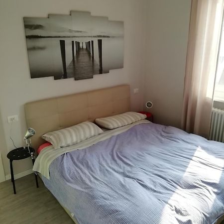 Delizioso Trilocale Lodi Citta Apartman Kültér fotó
